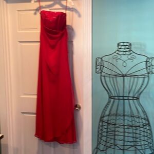 David’s Bridal Private  Collection : Strapless, sequined  Red Prom Gown size 6.